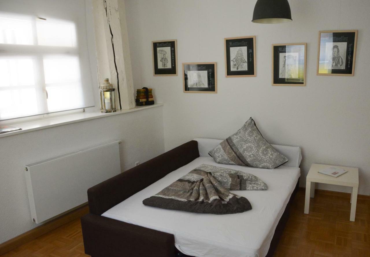 Old Town Apartment *